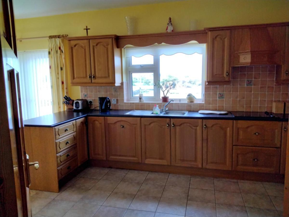 Warm And Welcoming Family Home Ballinrobe Exteriör bild